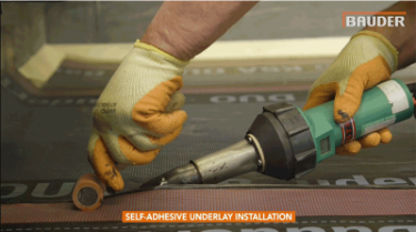 Flame-free detailing for reinforced bitumen membranes