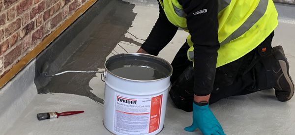 Installation of the Bauder LiquiTOP System